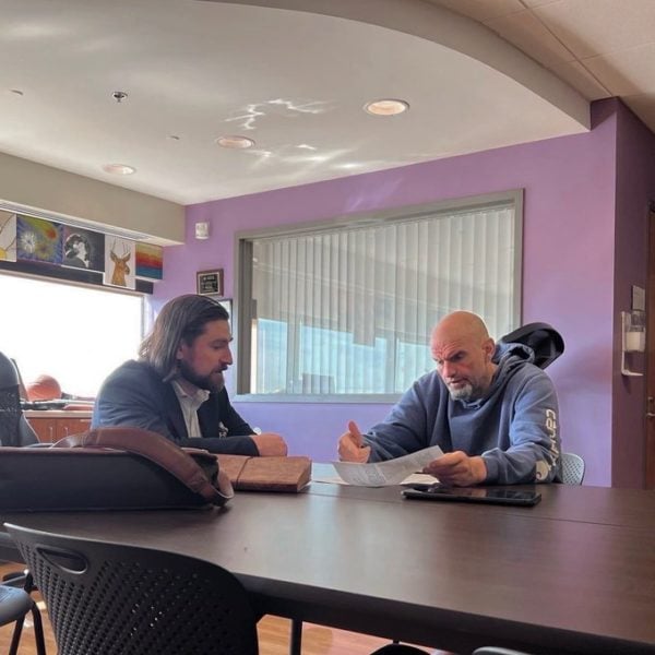 Staged Photos of John Fetterman at Walter Reed Hospital Published; No Video