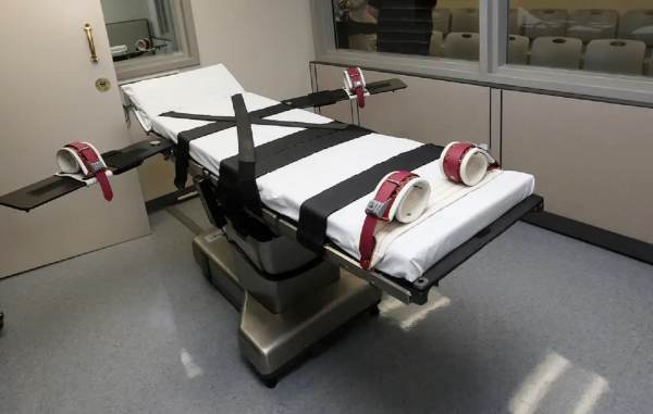 South Carolina Bill Would Label Abortions As Homicide  — Make Participants Eligible for the Death Penalty