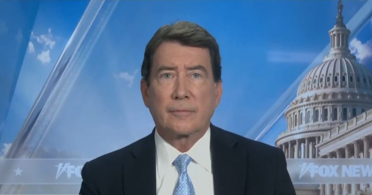 Senator Hagerty Defends ICE Agents, Blasts Democrats for Chaos in Minnesota – “It Takes Four to Eight Times More Agents to Go Into the Field to go After the Same Criminal” (VIDEO)