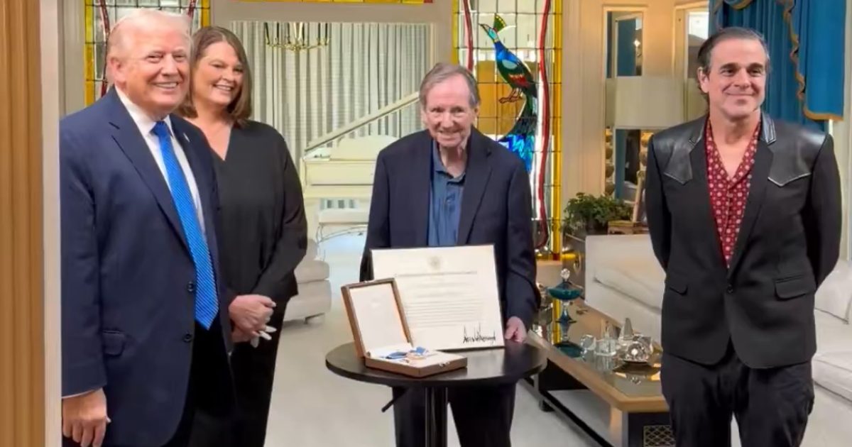 “Everybody Loves Elvis!” President Trump Visits Graceland During Stop in Memphis (VIDEO)