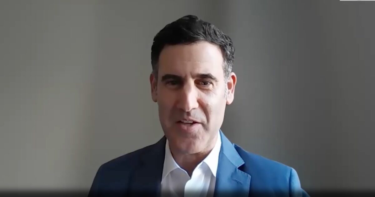 Psychotherapist Who Criticized ‘No Kings’ Protests Last Fall Writes in Anticipation of This Weekend’s Protests, Calling Them ‘Bad Group Therapy’