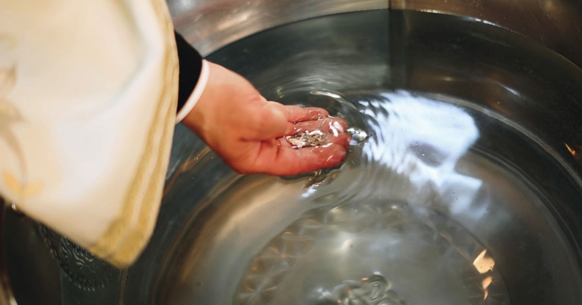 France Breaks Historical Record with More Than 13,000 Adults and 8,000 Adolescents Who Will Receive Baptism at the 2026 Easter Vigil